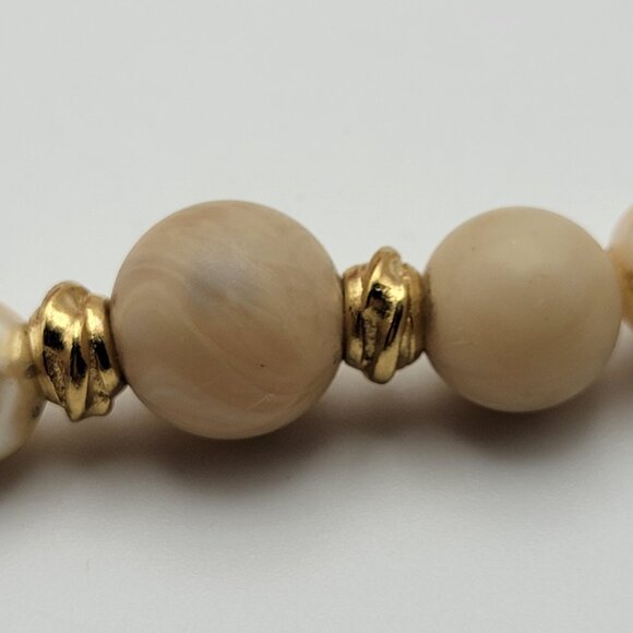 Givenchy Gold Tone Cream Faux Pearl Beaded Necklace 31" Toggle Clasp - Picture 3 of 9